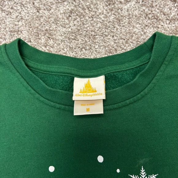 Disney Winter Wonderland Sweatshirt Medium‎ Mickey Mouse Minnie Christmas Goofy - Picture 7 of 8